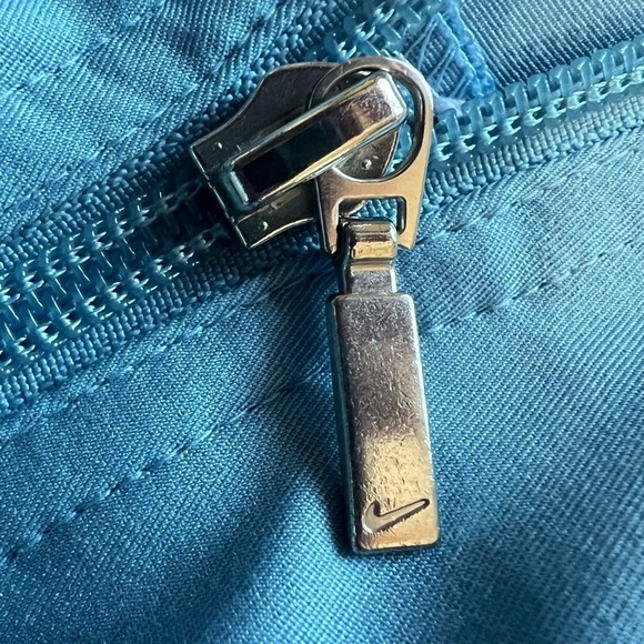 EUC- Nike Women’s Light Blue Full Zip Track, Run, Gym  Size M - Picture 8 of 9
